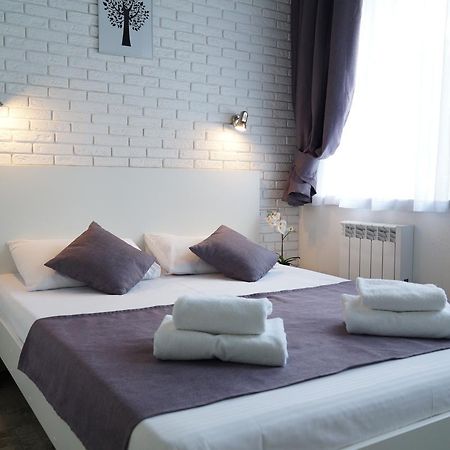 Skyhome Goloseevsky Київ Екстер'єр фото