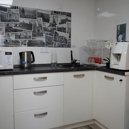 Skyhome Goloseevsky Київ Екстер'єр фото